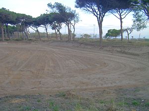 Terreno sobre el que se construirá la nueva escuela pública de Gavà Mar (24 de febrero de 2007)